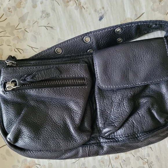 Free People Black Leather Crossbody Bag. Pouch. Fanny Bag.Size 11"×5". - Picture 11 of 11